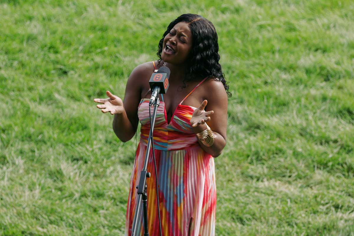 Lu Kala singing at King's Plate at Woodbine Racetrack