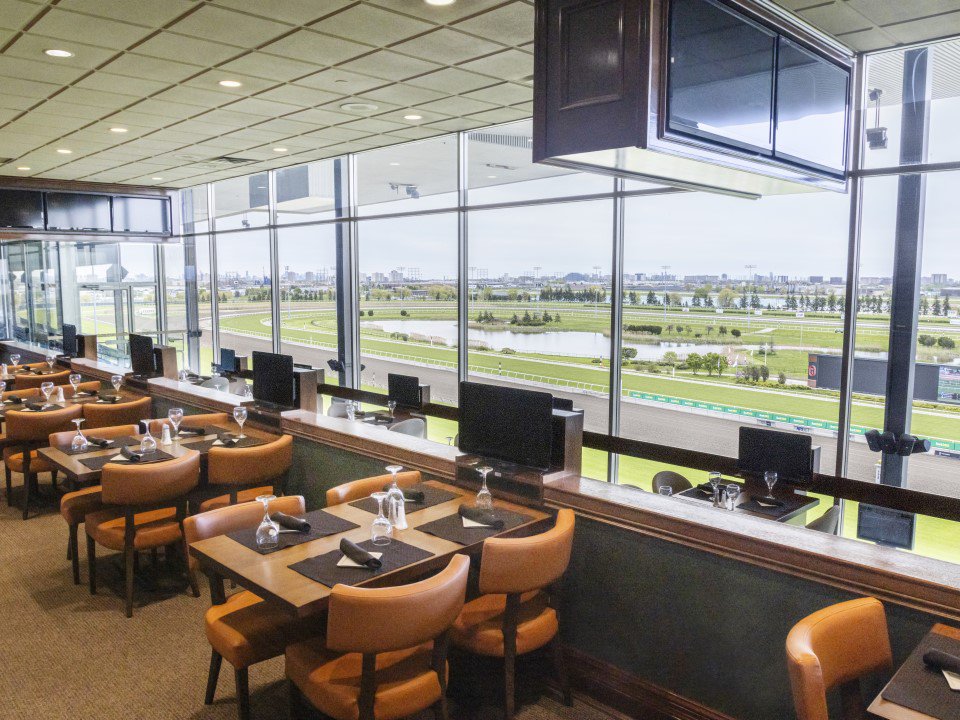 The Woodbine Club A King's Plate Dining Experience At Woodbine Racetrack