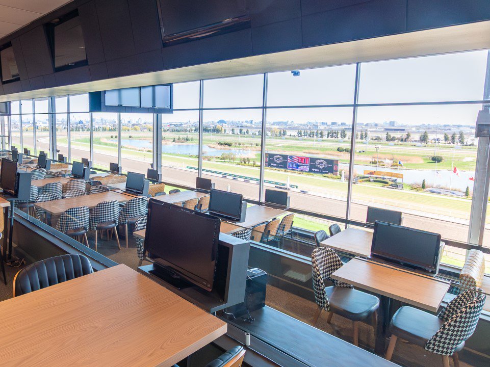 King's Plate at Woodbine Racetrack Dining Experience