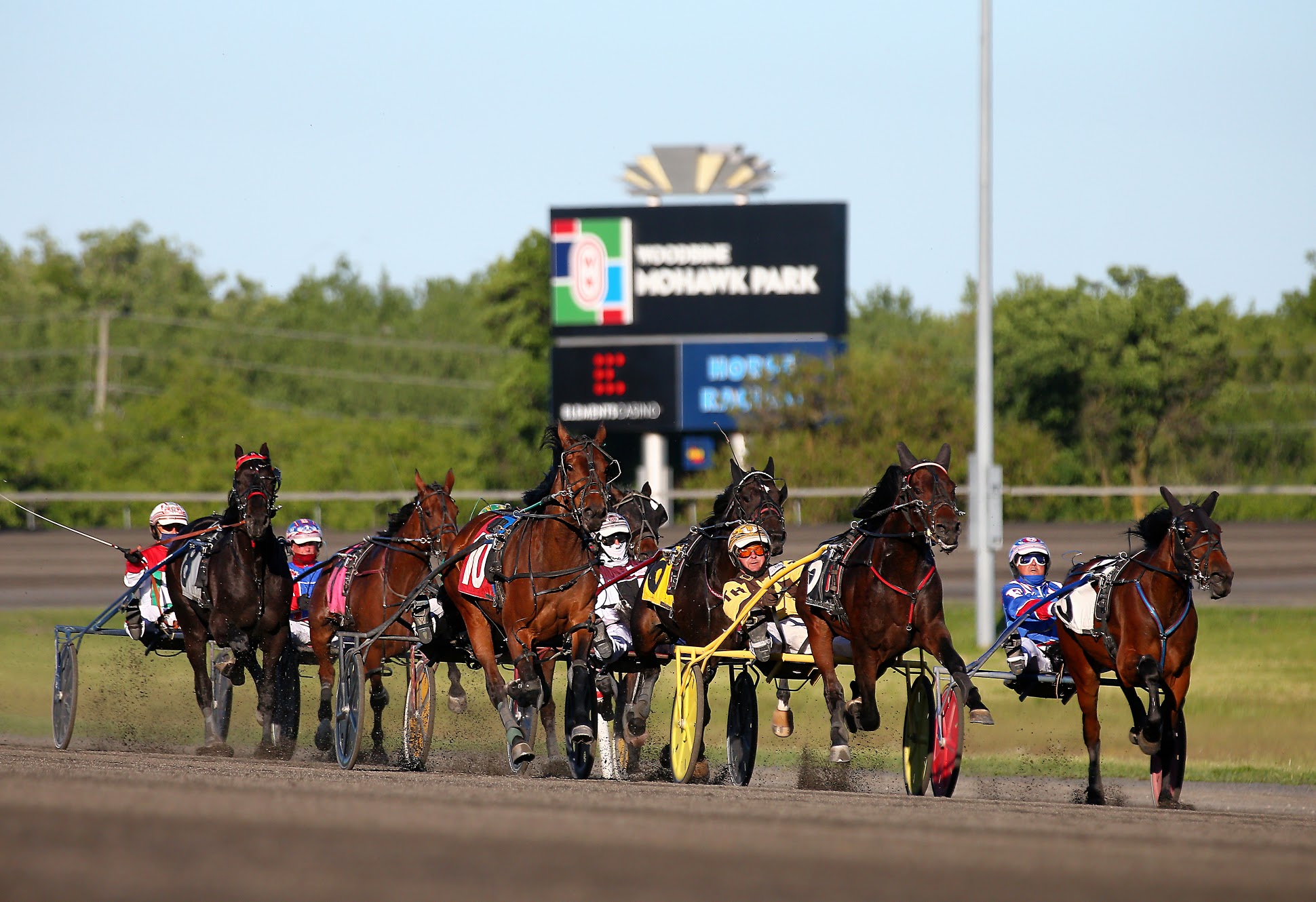 Live racing to be temporarily suspended at Woodbine Mohawk Park