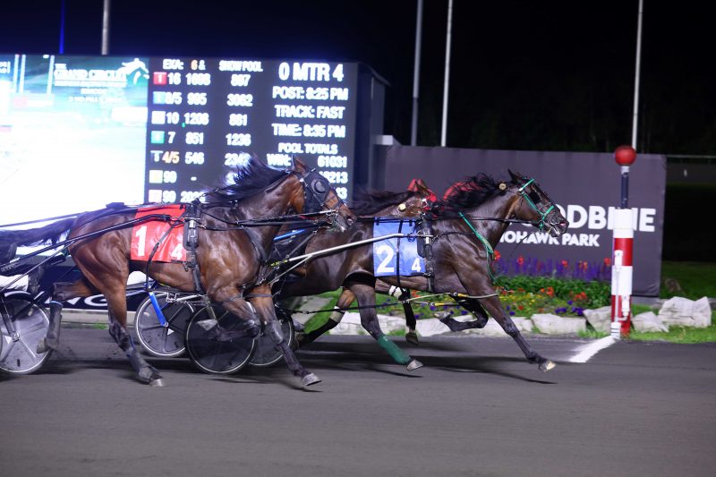 Climb The Pole and driver Jody Jamieson winning the Simcoe Stakes for 3-year-old fillies on September 2, 2023 at Woodbine Mohawk Park (New Image Media)