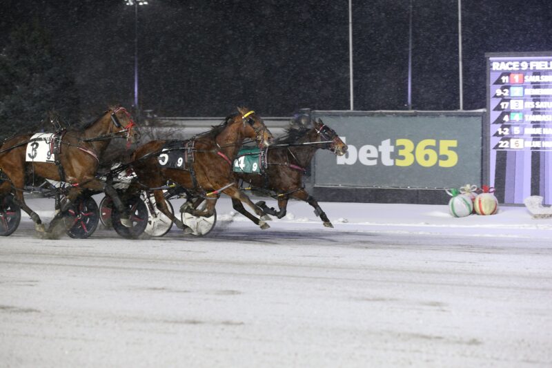 Inside Track: January 3-4