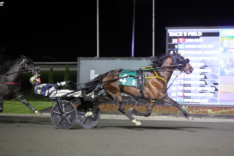 Ayeaye Captain Deo and driver Bob McClure winning the Graduate Series opening leg. (New Image Media)