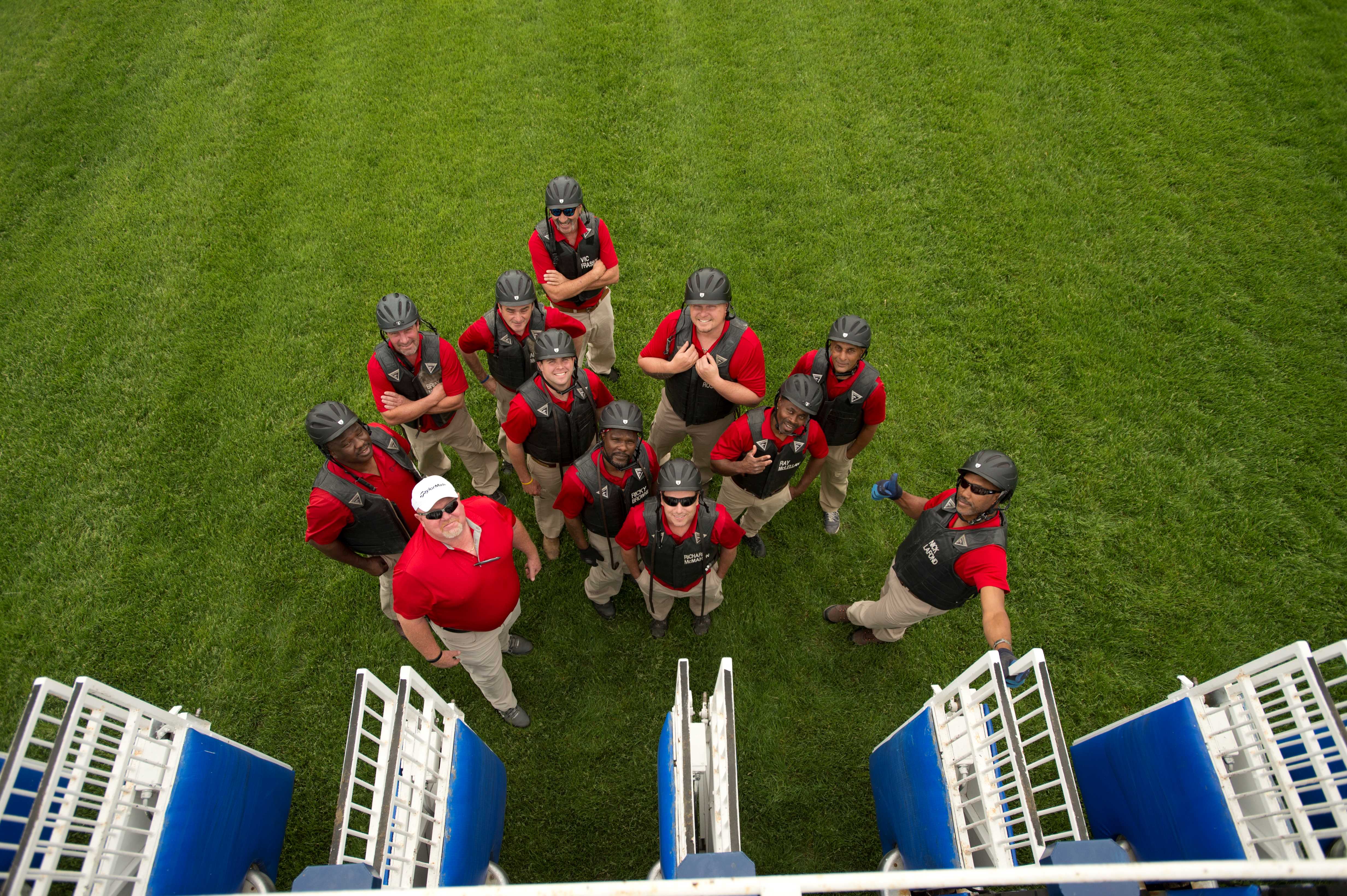 Ian Ross and the gate crew in 2022 (Michael Burns Photo)