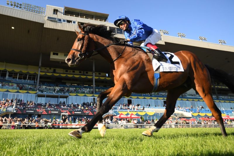 Walton Street pulling away to win the 2021 Pattison Canadian International at Woodbine. (Michael Burns Photo)